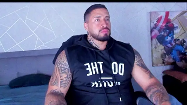 Cristian Walker online show from April 14, 2026, 11:33 pm