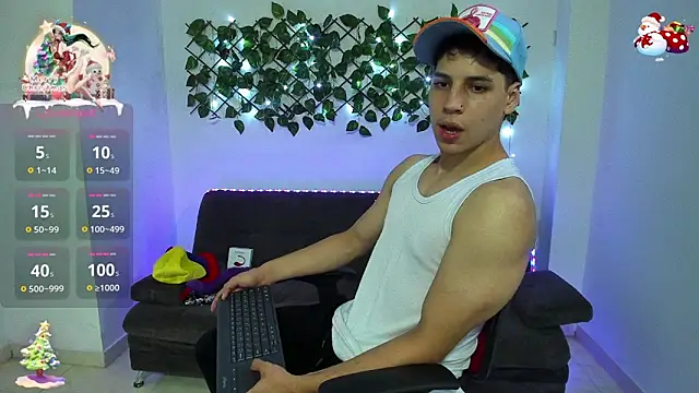 jonathanjoestar  online show from December 19, 2024, 9:49 pm