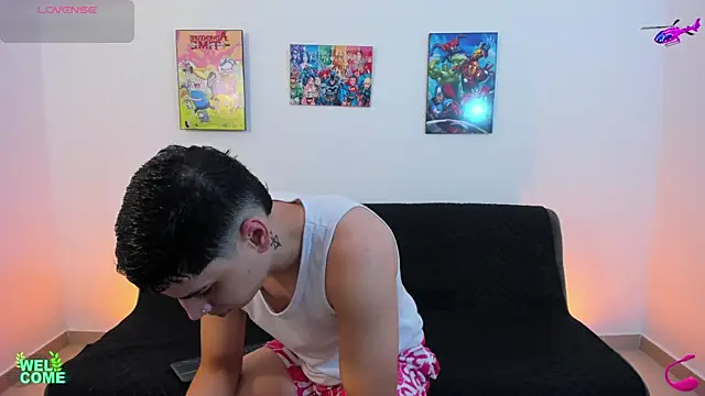 jonathanjoestar  online show from September 19, 2025, 9:59 pm