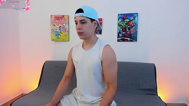 jonathanjoestar  online show from October 3, 2025, 9:12 pm