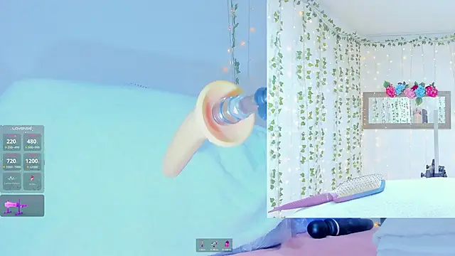 Tiffanny Love  online show from October 30, 2025, 9:11 am