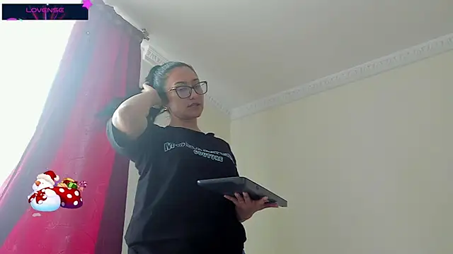 Missmia23 online show from December 12, 2024, 5:48 pm