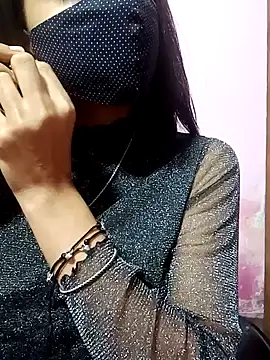 Payal-Love143 online show from December 5, 2024, 6:11 pm