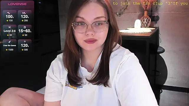 EvaBae online show from January 3, 2025, 3:33 pm