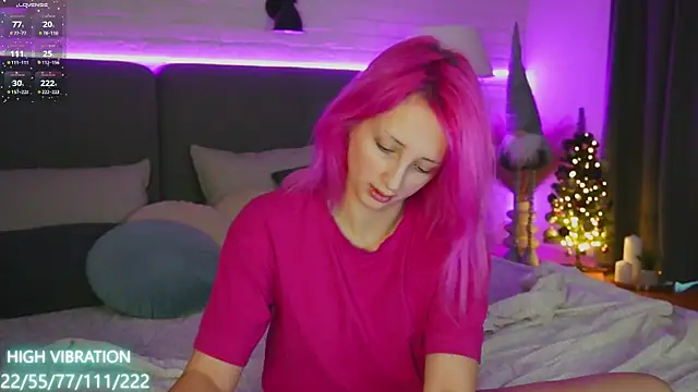 Selena Lily online show from December 11, 2024, 6:47 am