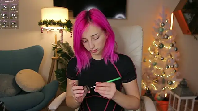 Selena Lily online show from December 14, 2024, 9:18 am