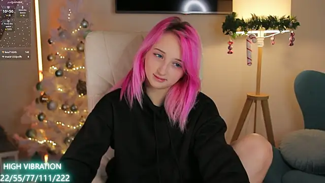 Selena Lily online show from January 16, 2025, 10:21 am