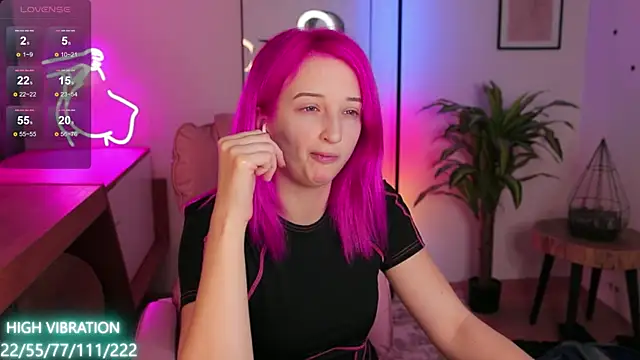 Selena Lily online show from January 26, 2025, 7:20 pm