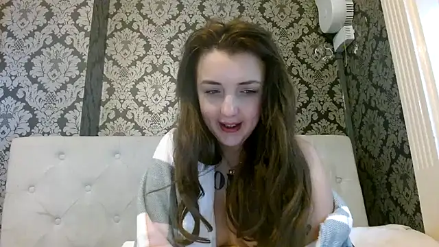 LucyLuxee19 online show from January 20, 2025, 9:24 am