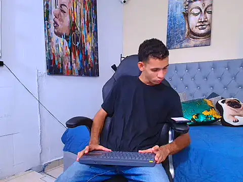 Snapshot of tonny_23cm_ chatting on September 8, 2025, 6:51 pm tonny 23cm online show from September 8, 2025, 6:51 pm