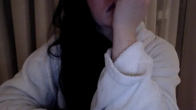 Sandysecret online show from March 12, 2025, 9:03 pm