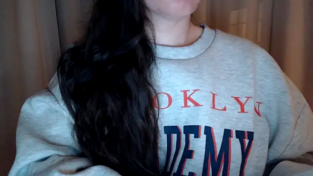 Sandysecret online show from October 28, 2025, 9:06 pm