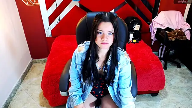 Snapshot of Alice_atm chatting on December 4, 2024, 2:59 pm Alice atm online show from December 4, 2024, 2:59 pm