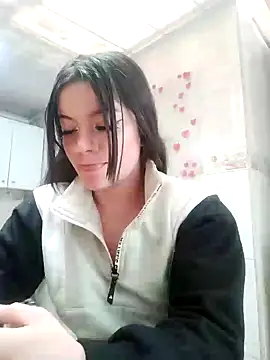 Snapshot of Alice_atm chatting on December 24, 2024, 5:23 pm Alice atm online show from December 24, 2024, 5:23 pm