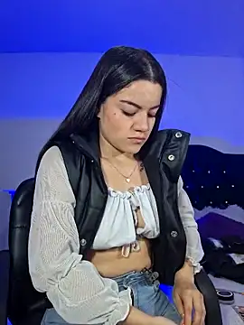 Snapshot of Alice_atm chatting on February 19, 2025, 1:50 pm Alice atm online show from February 19, 2025, 1:50 pm