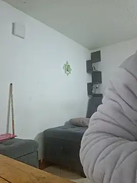 Snapshot of Alice_atm chatting on March 20, 2025, 1:37 pm Alice atm online show from March 20, 2025, 1:37 pm