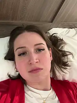 nerdynina online show from January 21, 2025, 4:54 am