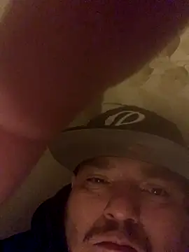 Snapshot of valleyoneofakind chatting on September 10, 2025, 9:09 am valleyoneofakind online show from September 10, 2025, 9:09 am