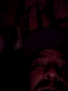 Snapshot of valleyoneofakind chatting on October 7, 2025, 6:54 am valleyoneofakind online show from October 7, 2025, 6:54 am