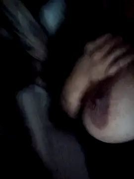 Snapshot of valleyoneofakind chatting on October 27, 2025, 11:47 am valleyoneofakind online show from October 27, 2025, 11:47 am