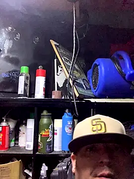 Snapshot of valleyoneofakind chatting on November 29, 2025, 6:05 am valleyoneofakind online show from November 29, 2025, 6:05 am