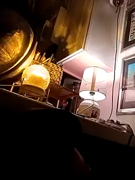 Snapshot of valleyoneofakind chatting on February 13, 2026, 1:29 pm valleyoneofakind online show from February 13, 2026, 1:29 pm