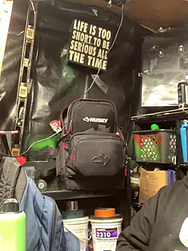 Snapshot of valleyoneofakind chatting on February 16, 2026, 8:16 pm valleyoneofakind online show from February 16, 2026, 8:16 pm