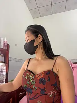    Erin    online show from April 8, 2026, 2:11 am