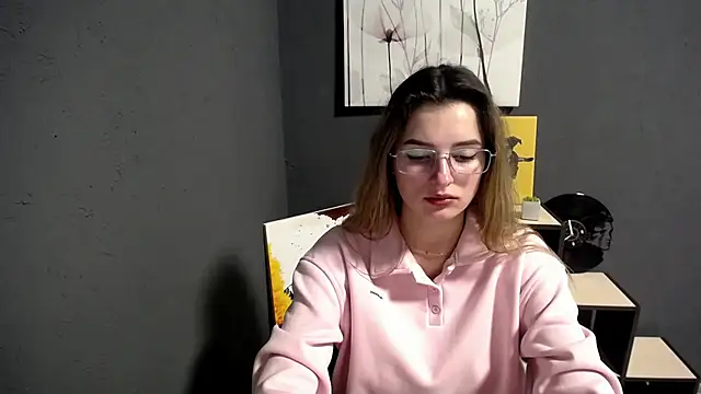 lady olivia  online show from November 20, 2025, 2:50 pm