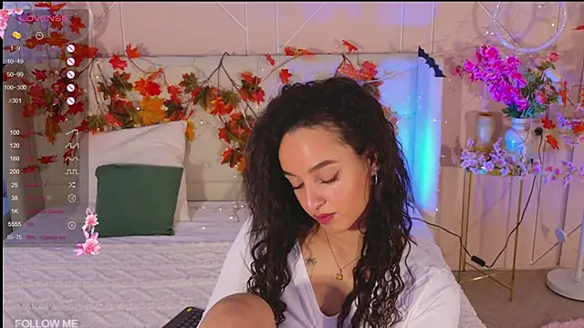 Lolly Neal online show from November 25, 2025, 4:56 am