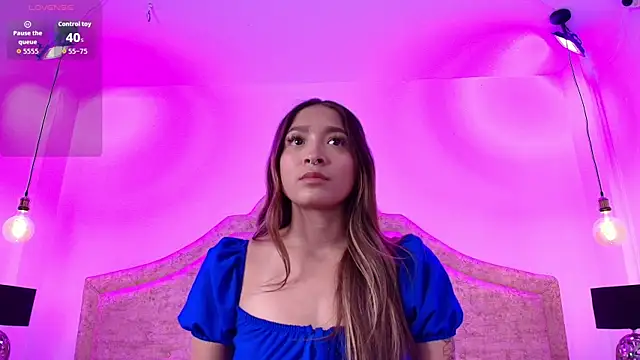 Victoria Adams14 online show from November 17, 2025, 3:01 am