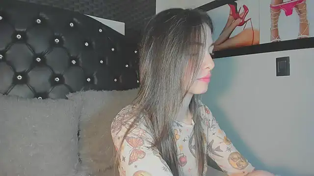 diana queen  online show from April 16, 2026, 9:04 pm