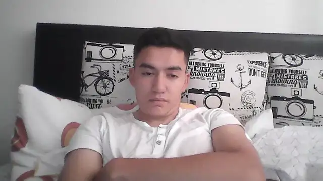 Estebitan vm online show from February 1, 2026, 8:07 pm