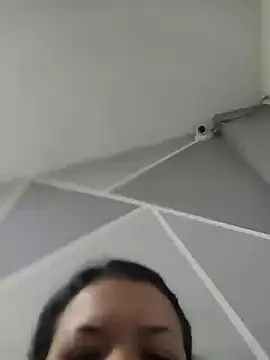 Snapshot of azumiichan chatting on December 6, 2024, 2:02 am azumiichan online show from December 6, 2024, 2:02 am