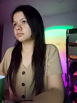 Snapshot of azumiichan chatting on January 18, 2025, 3:53 am azumiichan online show from January 18, 2025, 3:53 am