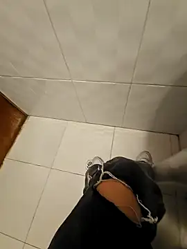 Snapshot of azumiichan chatting on January 24, 2025, 8:43 pm azumiichan online show from January 24, 2025, 8:43 pm