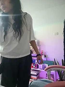 Snapshot of azumiichan chatting on February 28, 2025, 2:42 am azumiichan online show from February 28, 2025, 2:42 am