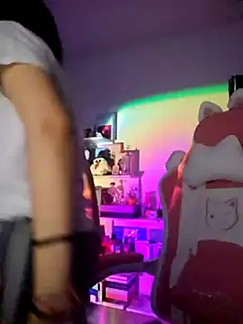 Snapshot of azumiichan chatting on March 1, 2025, 2:15 am azumiichan online show from March 1, 2025, 2:15 am