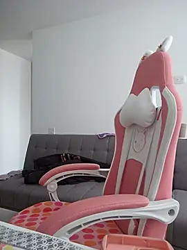 Snapshot of azumiichan chatting on September 13, 2025, 1:55 pm azumiichan online show from September 13, 2025, 1:55 pm