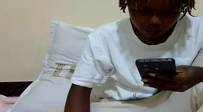 Sexy kienyeji online show from February 3, 2025, 5:46 pm
