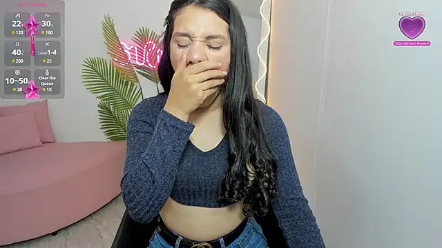 Chiara tay online show from January 21, 2025, 8:00 pm