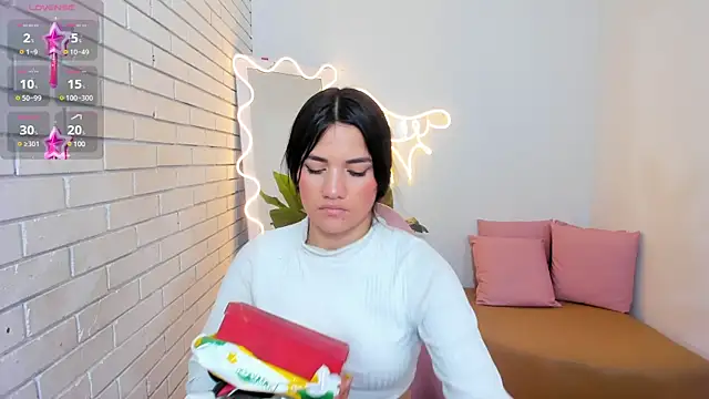 Chiara tay online show from February 10, 2025, 7:17 pm