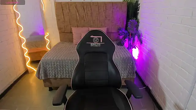 Chiara tay online show from September 13, 2025, 7:13 pm