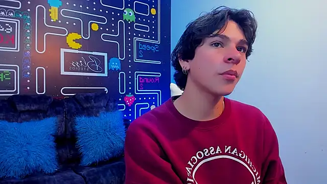 Luke Howland online show from December 3, 2024, 8:17 pm