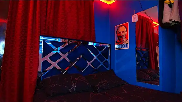 Luke Howland online show from October 15, 2025, 2:01 am