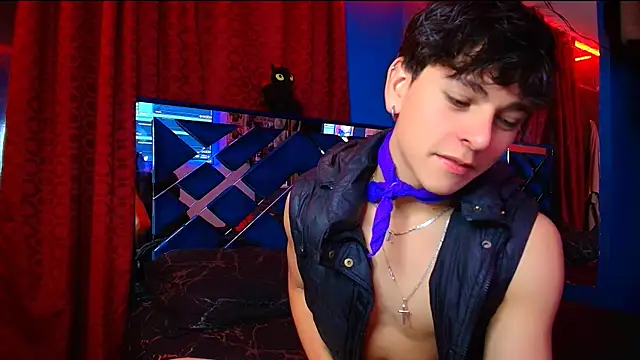 Luke Howland online show from October 17, 2025, 12:01 am