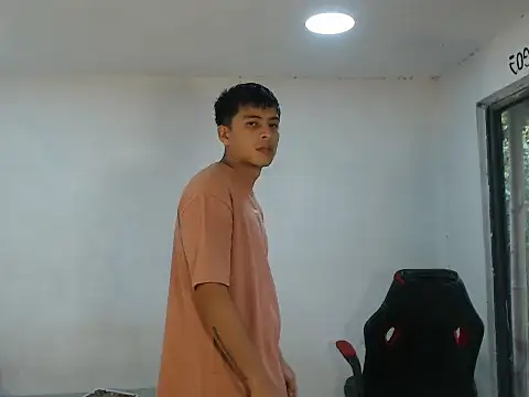 danielitopapuu online show from October 20, 2025, 6:52 pm