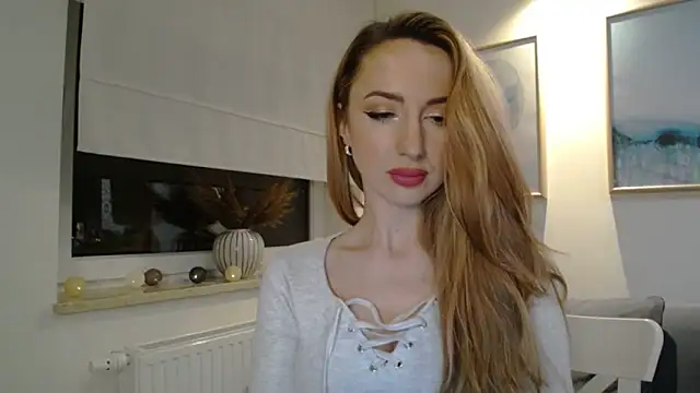 JulietteDiamond online show from March 11, 2025, 10:42 pm