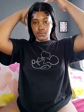 charmainexxx online show from December 16, 2024, 9:35 am