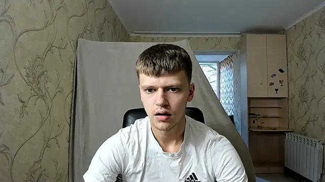 Snapshot of Tomas_Shelbi chatting on October 18, 2025, 1:12 pm Tomas Shelbi online show from October 18, 2025, 1:12 pm